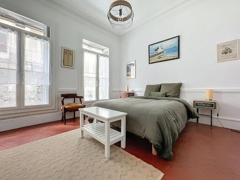 Nouveau - Appartement 100M2 Avec Terrasse A 1 Min De La Place De La Comedie Montpellier Exterior photo